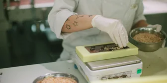 1-on-1 Interview on Artisanal Chocolate - $300 - $300 - 07/10/2026