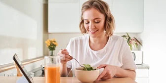 Graphic promoting Focus Group on Meal Options, $125 payout, happening October 30, 2025